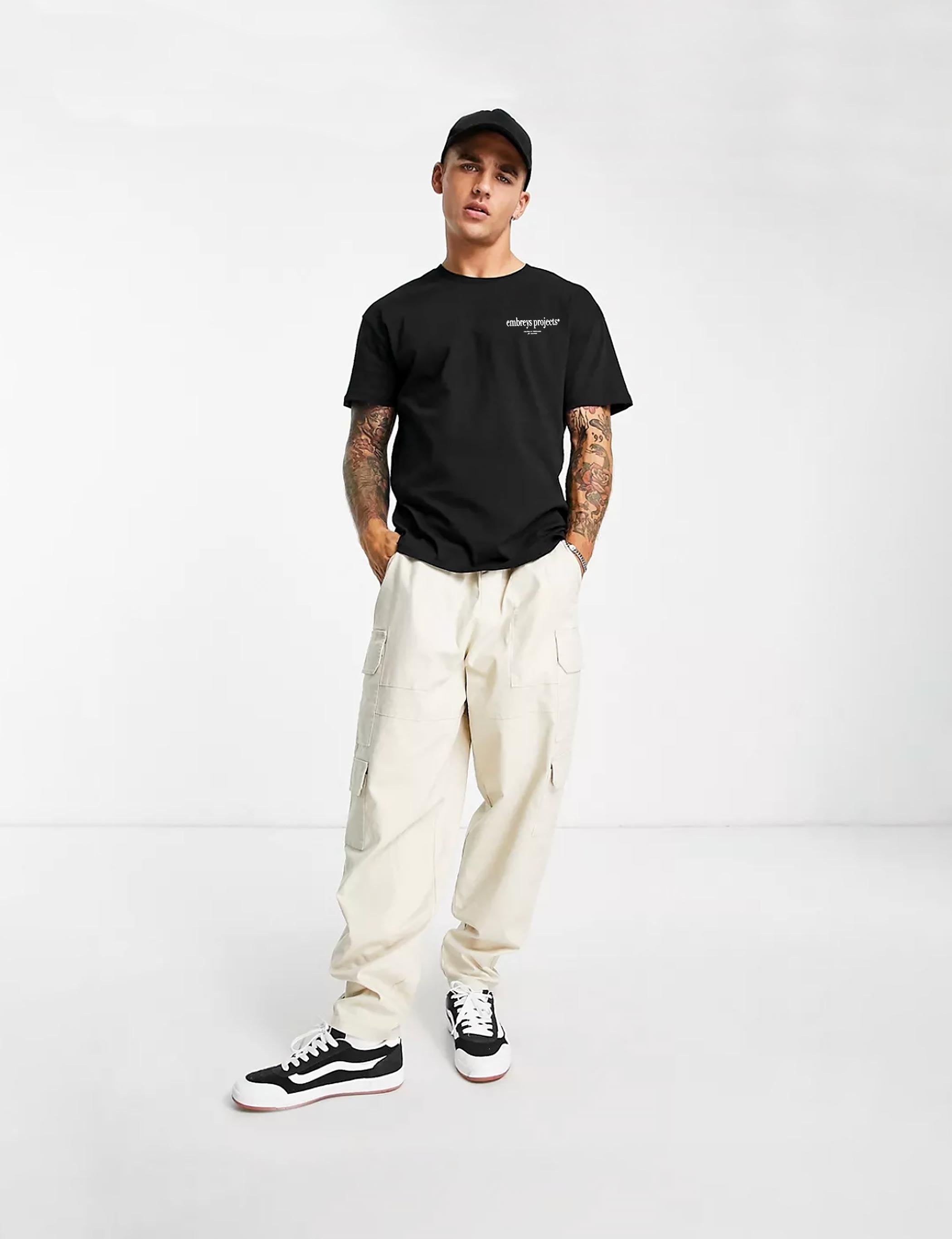 ESSENCE SS TEE - BLACK - Embreys Projects