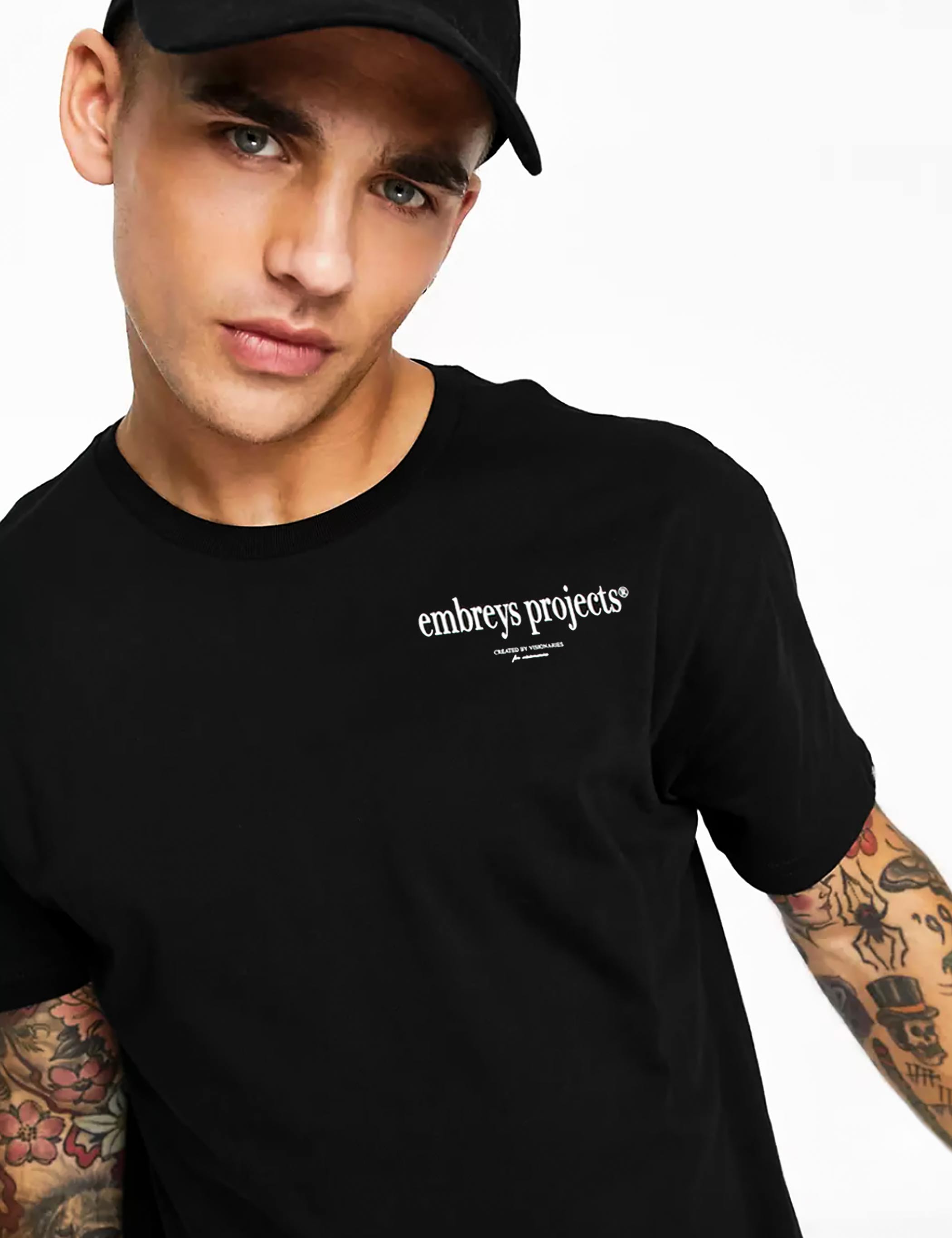 ESSENCE SS TEE - BLACK - Embreys Projects