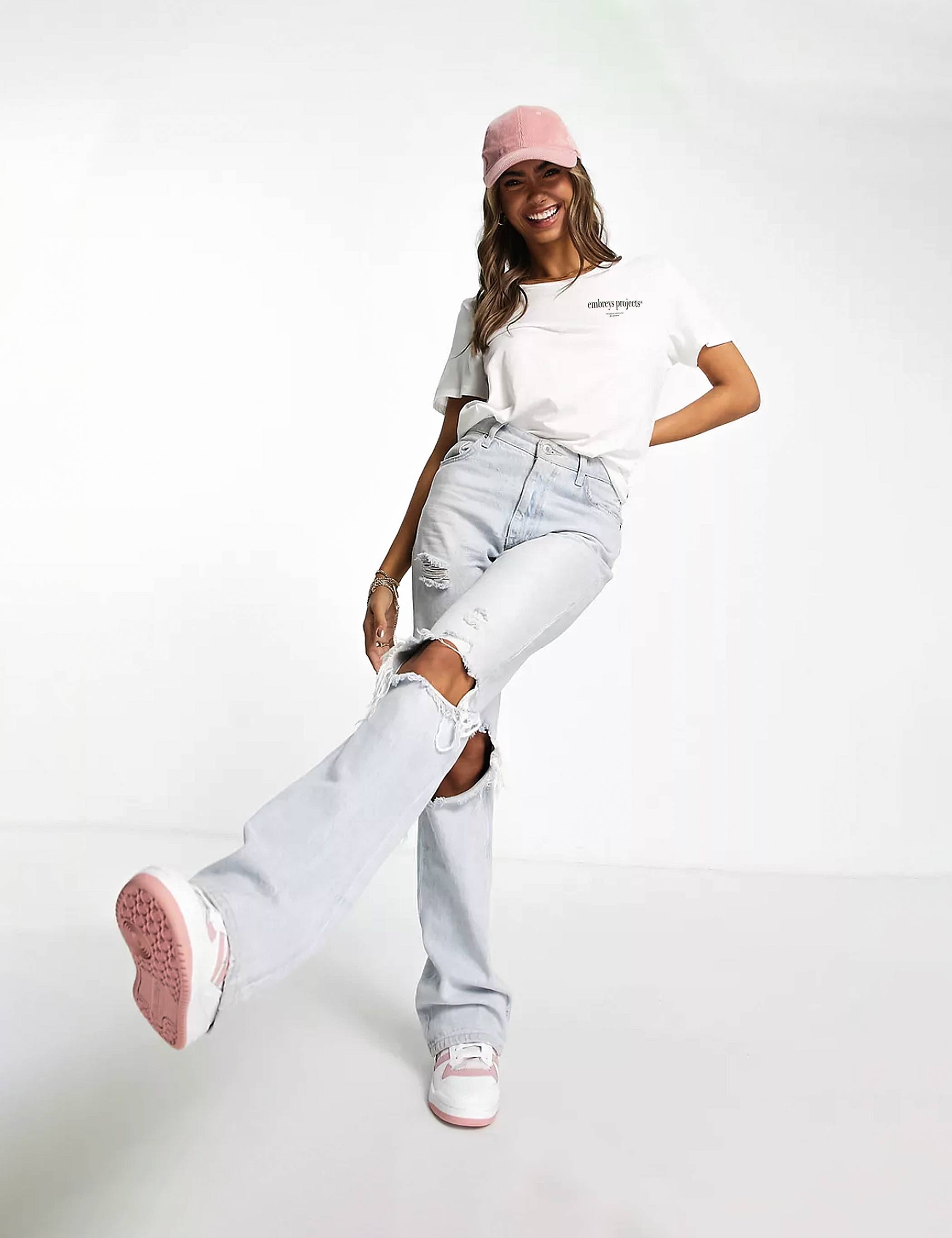 ESSENCE SS TEE - HVID (W) - Embreys Projects